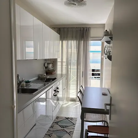 公寓 Dream Vacation - Sea View, Pool, Park, 2 Min Walk To Beach, Parking *