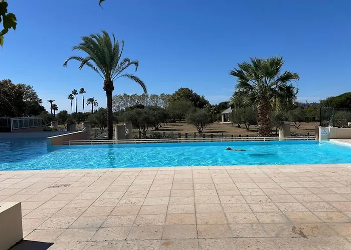 Dream Vacation Apartment - Sea View, Pool, Park, 2 Min Walk To Beach, Parking Apartament Antibes