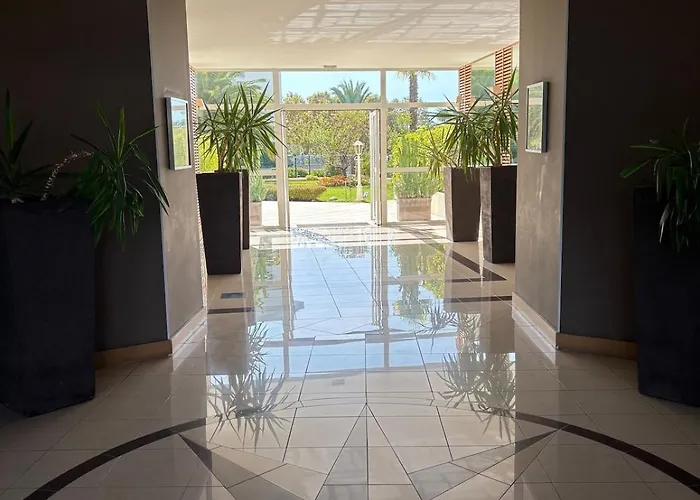 Dream Vacation Apartment - Sea View, Pool, Park, 2 Min Walk To Beach, Parking Apartament