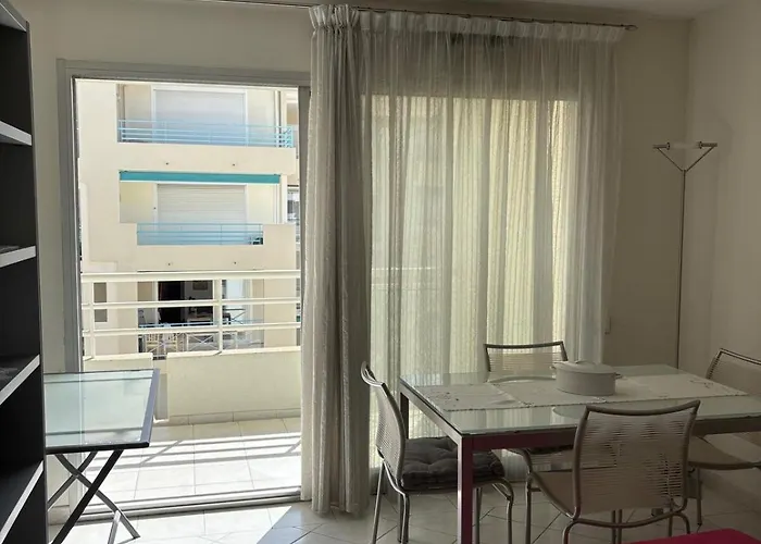 Dream Vacation Apartment - Sea View, Pool, Park, 2 Min Walk To Beach, Parking Apartament *