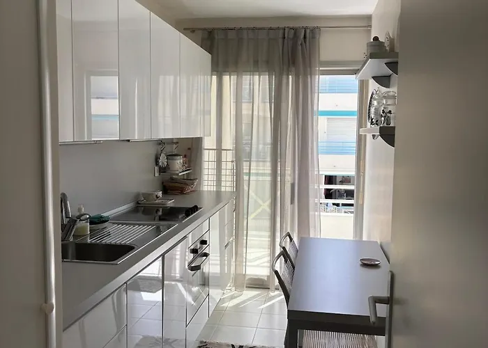 Apartament Dream Vacation Apartment - Sea View, Pool, Park, 2 Min Walk To Beach, Parking *